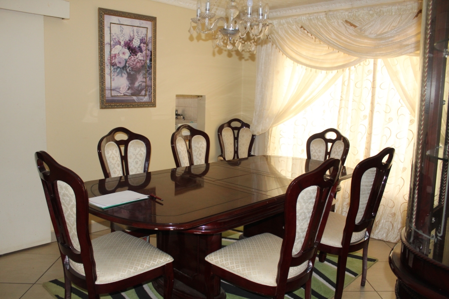 4 Bedroom Property for Sale in Mooinooi North West